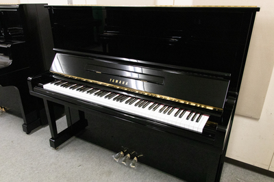 ヤマハ　YAMAHA　U30Bl中古ピアノ